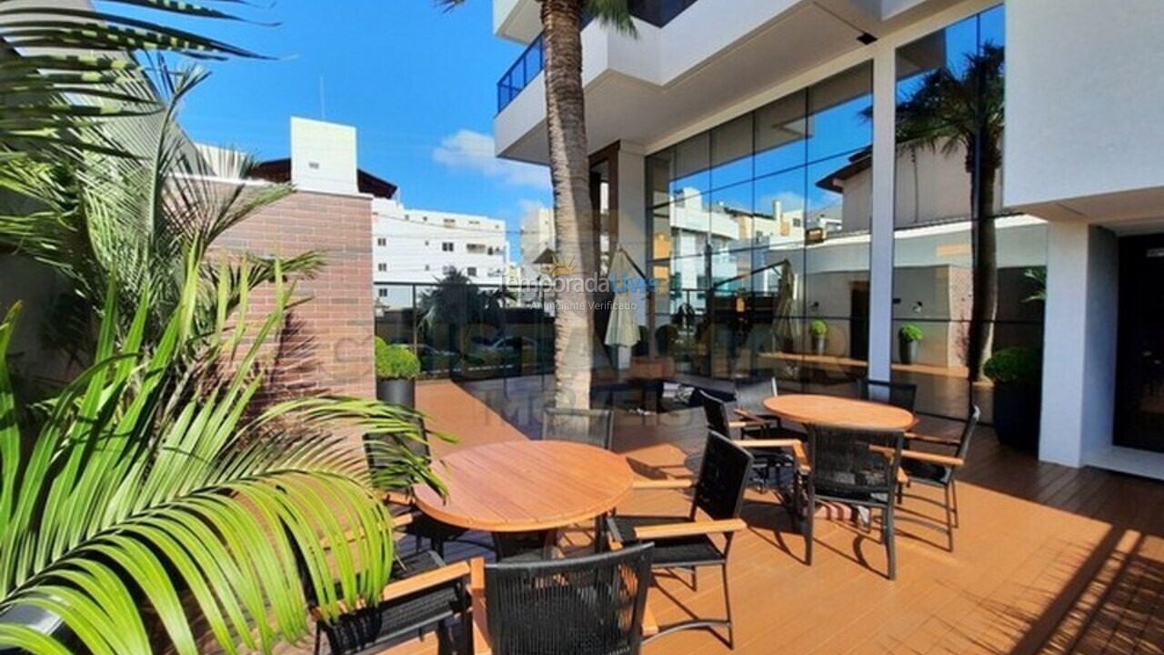 Apartment for vacation rental in Bombinhas (Praia de Bombas)