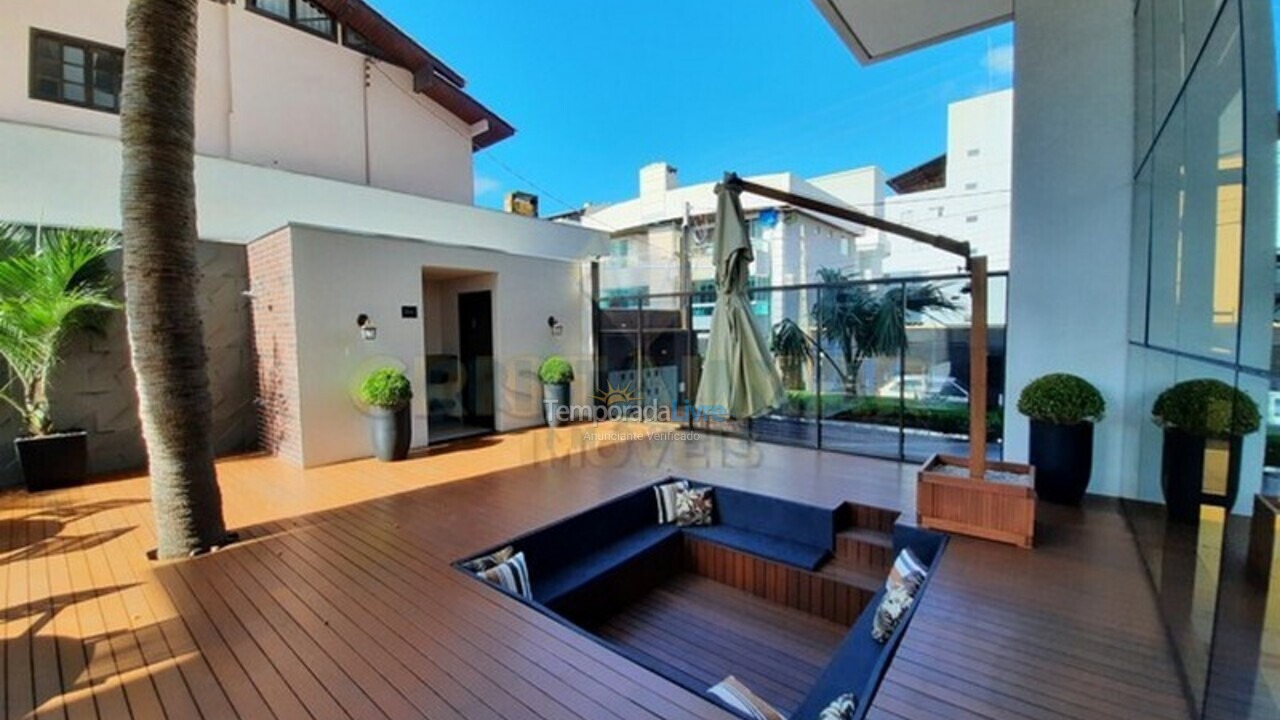 Apartment for vacation rental in Bombinhas (Praia de Bombas)