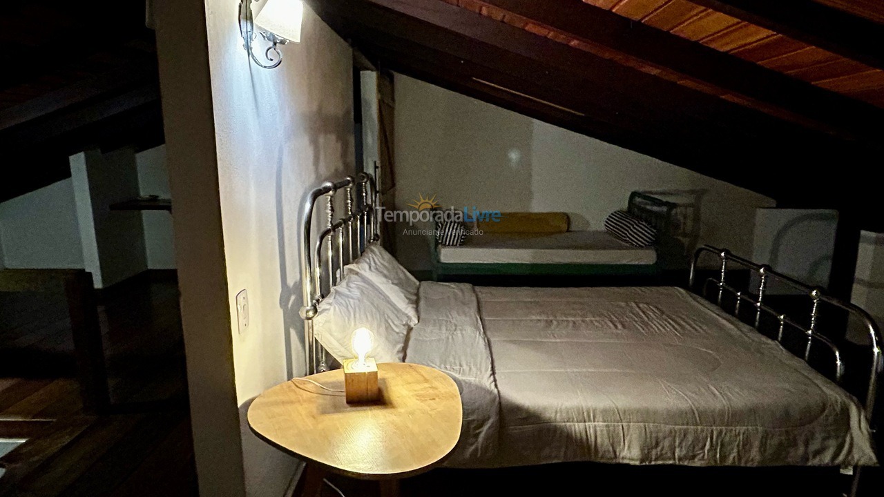 House for vacation rental in Teresópolis (Pessegueiros)