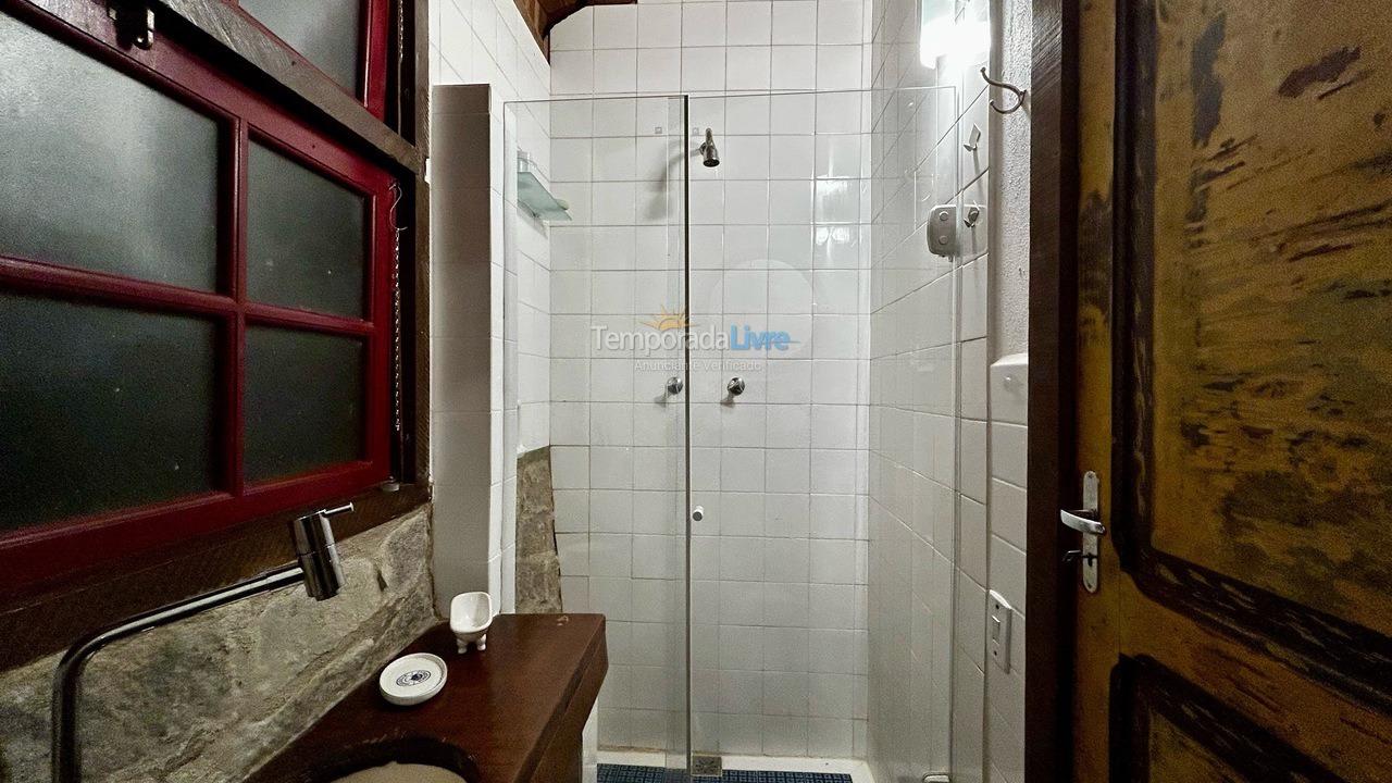 House for vacation rental in Teresópolis (Pessegueiros)
