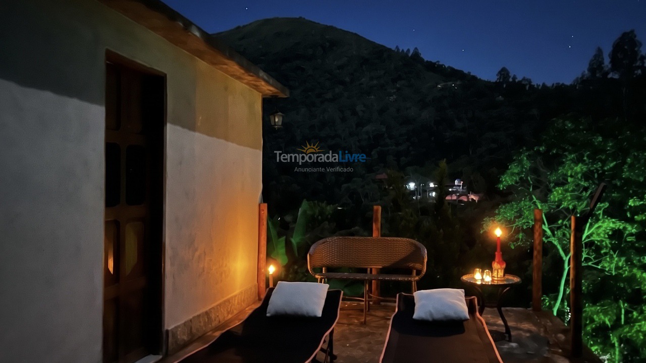 House for vacation rental in Teresópolis (Pessegueiros)