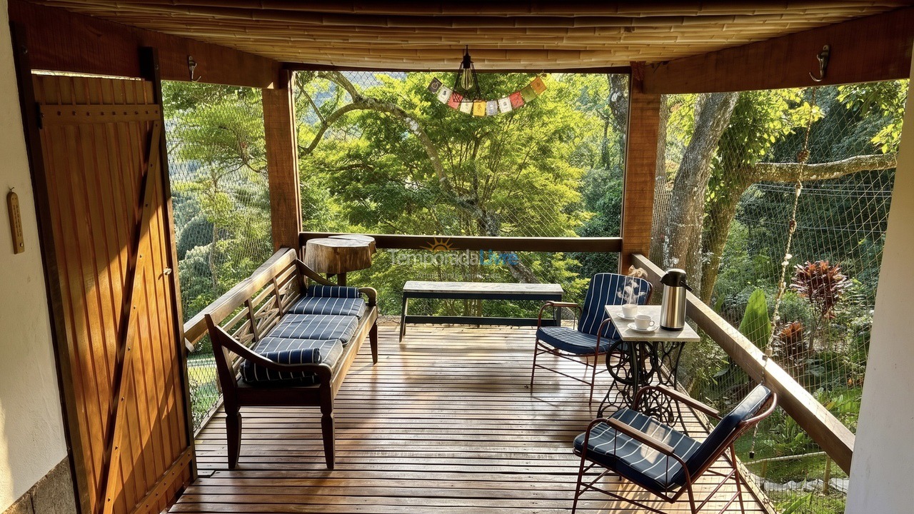 House for vacation rental in Teresópolis (Pessegueiros)