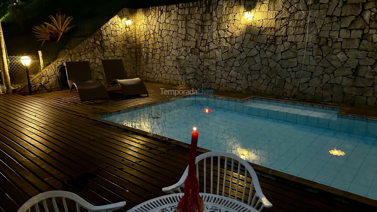 House for vacation rental in Teresópolis (Pessegueiros)