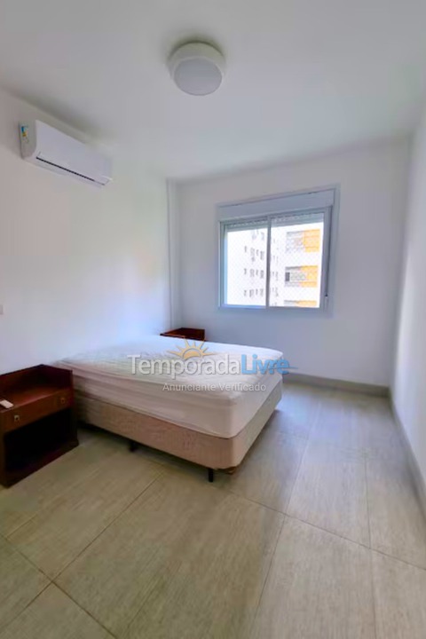Apartamento para alquiler de vacaciones em Guarujá (Pitangueiras)
