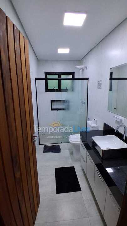 Casa para aluguel de temporada em Ubatuba (Itamambuca Condominio)