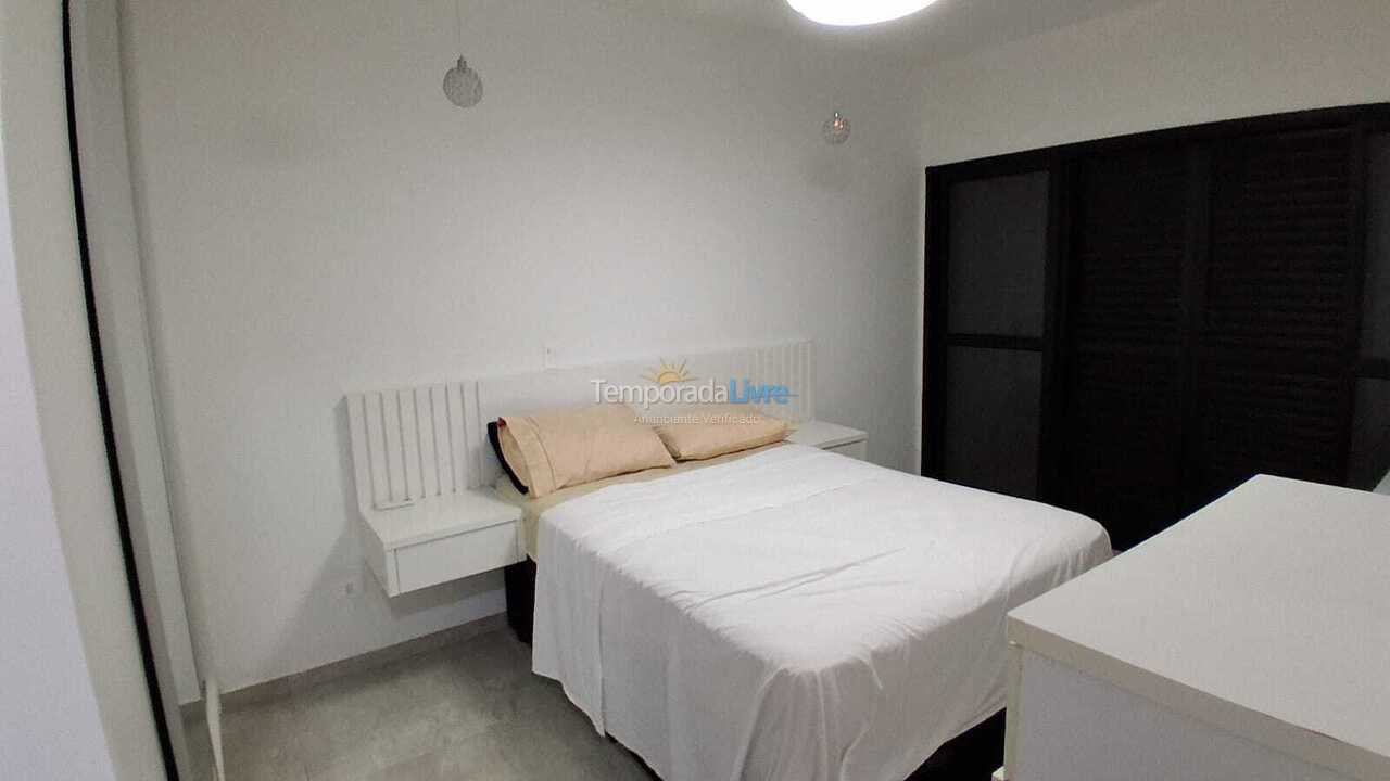 Casa para aluguel de temporada em Ubatuba (Itamambuca Condominio)