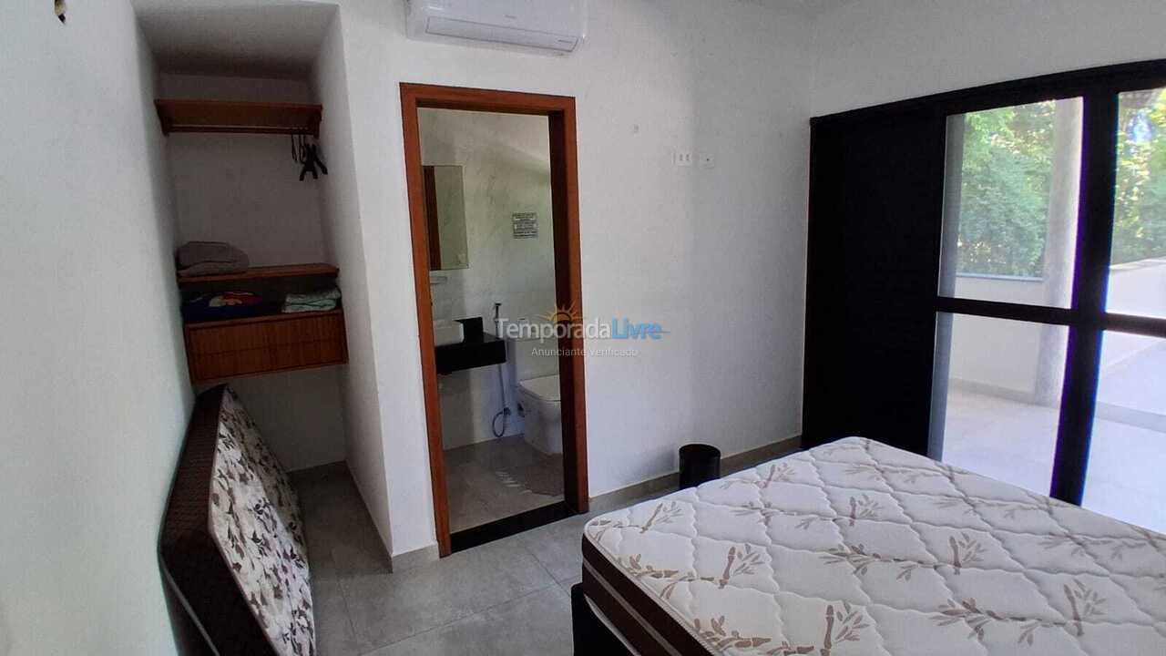 Casa para aluguel de temporada em Ubatuba (Itamambuca Condominio)