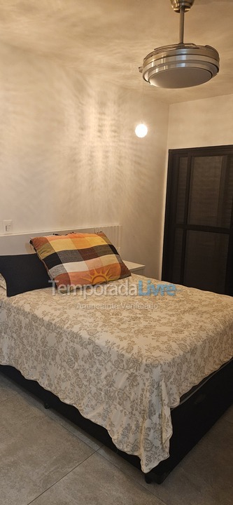 Casa para aluguel de temporada em Ubatuba (Itamambuca Condominio)