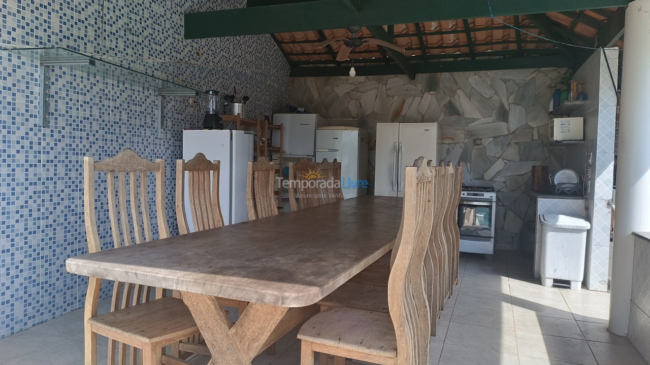 Casa para aluguel de temporada em Ubatuba (Lagoinha)