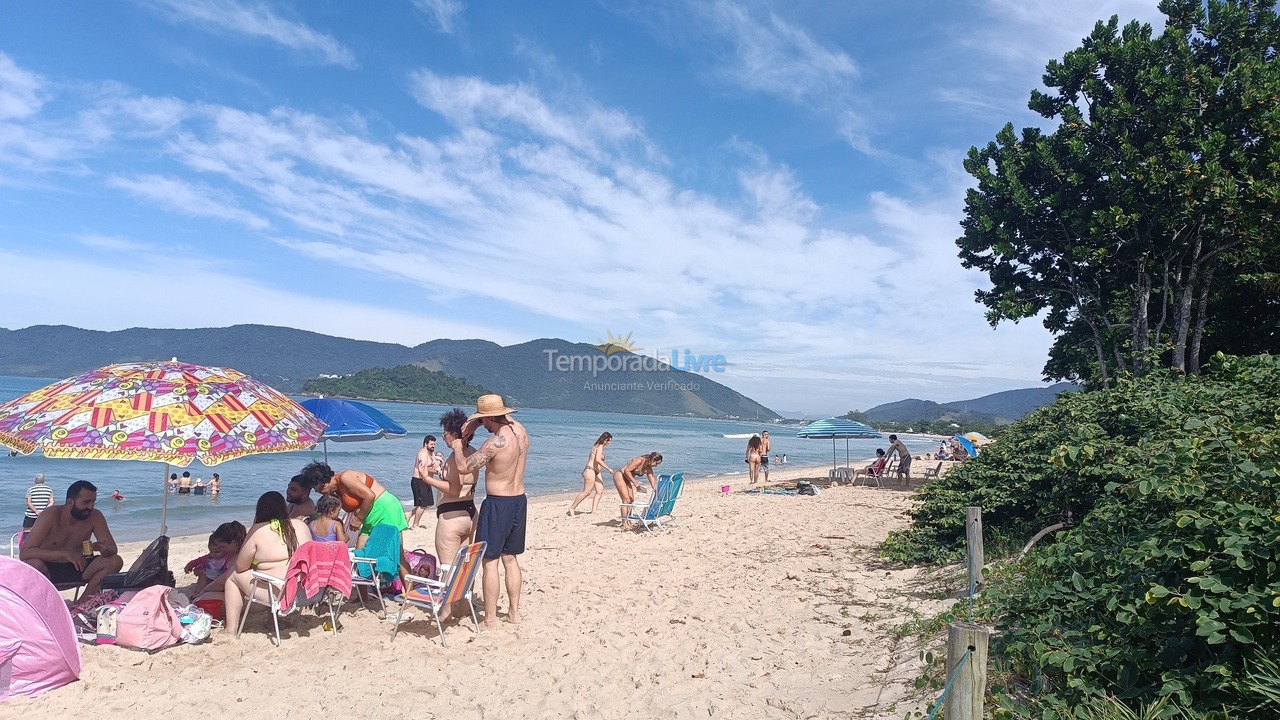 Casa para aluguel de temporada em Ubatuba (Lagoinha)