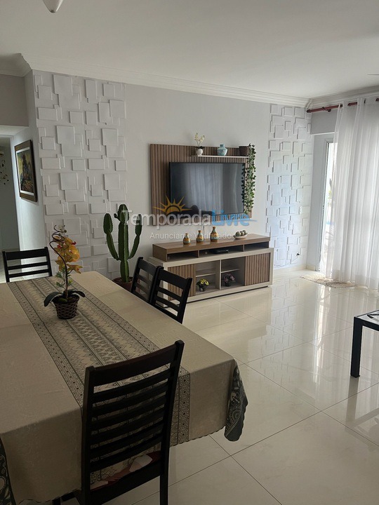 Apartamento para aluguel de temporada em Guarujá (Pitangueiras)