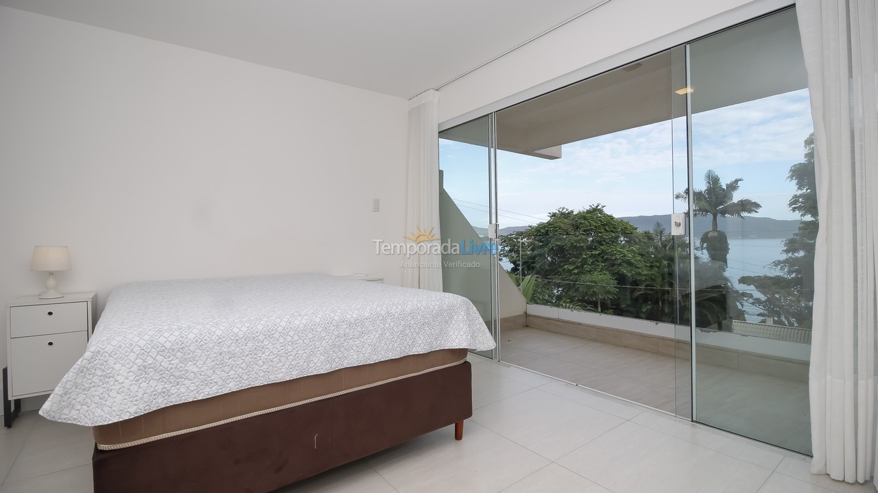 Casa para alquiler de vacaciones em Bombinhas (Praia da Lagoinha)