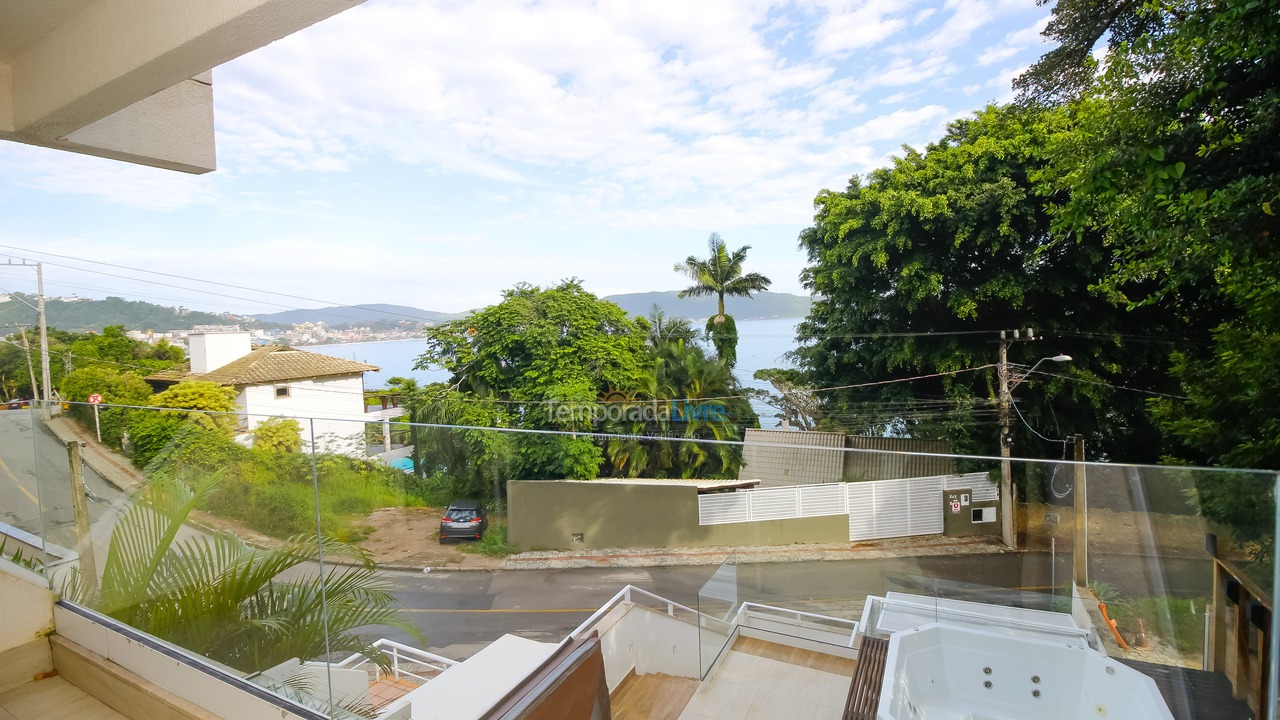 Casa para alquiler de vacaciones em Bombinhas (Praia da Lagoinha)