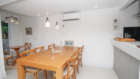 Casa para 10 personas con spa y vistas al mar en la playa de Lagoinha.