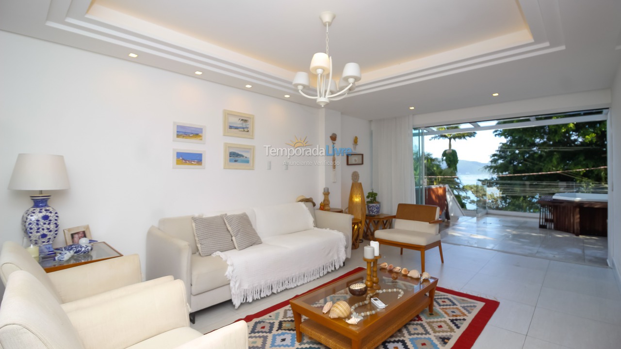 Casa para alquiler de vacaciones em Bombinhas (Praia da Lagoinha)