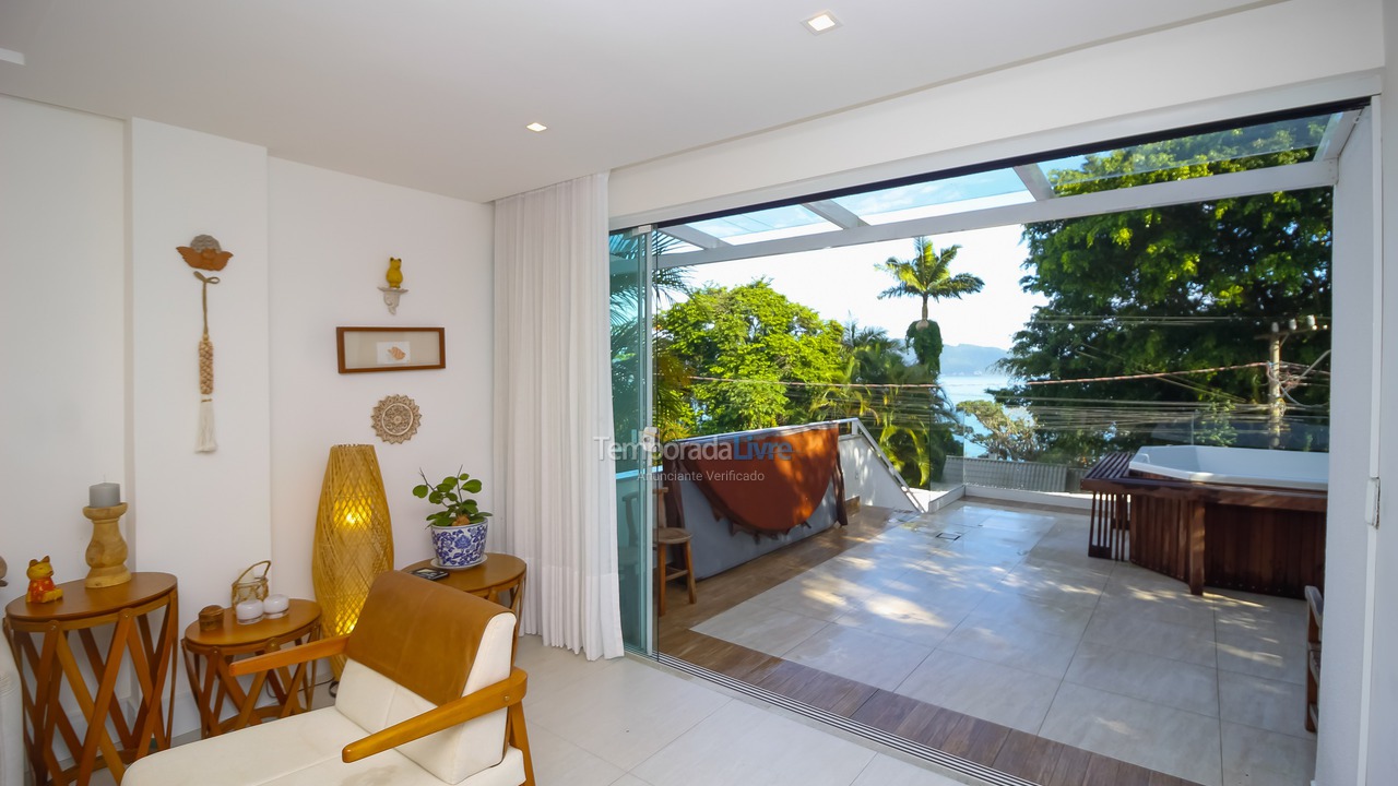 Casa para alquiler de vacaciones em Bombinhas (Praia da Lagoinha)
