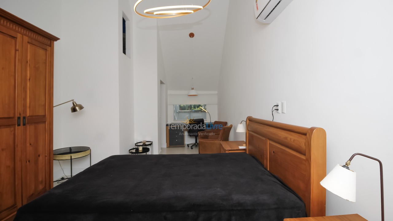 Casa para alquiler de vacaciones em Bombinhas (Praia da Lagoinha)