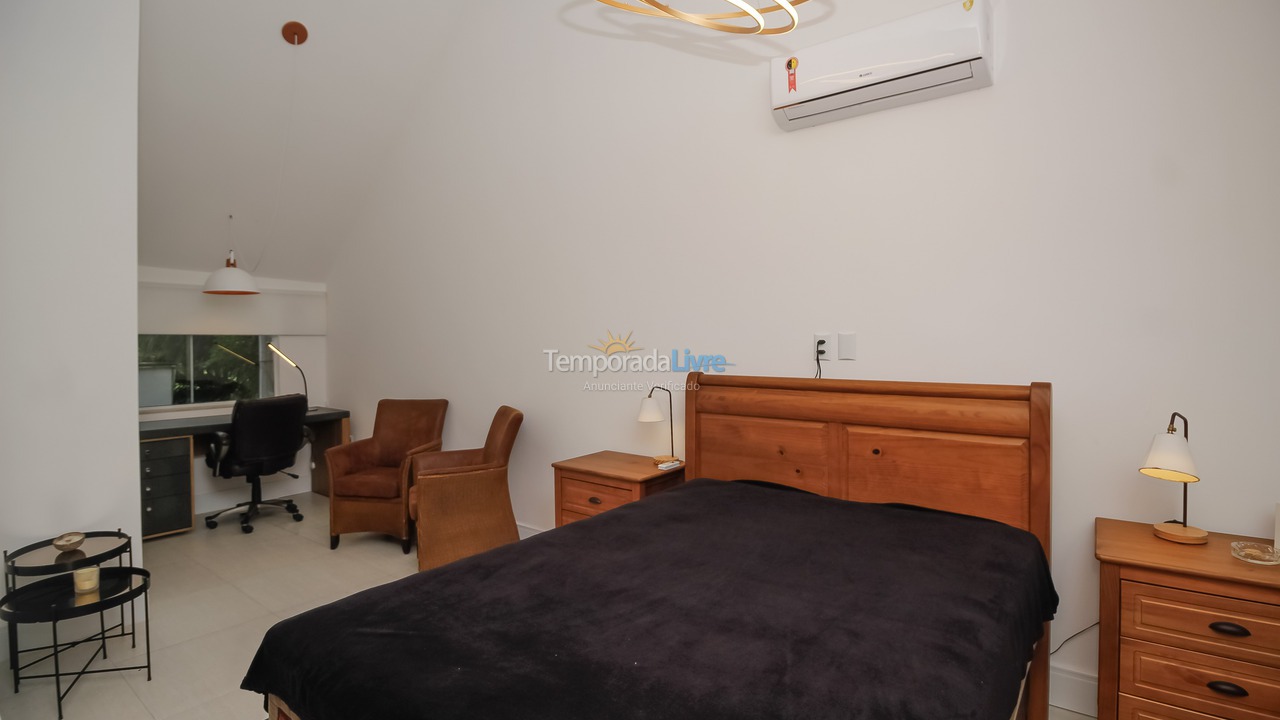 Casa para alquiler de vacaciones em Bombinhas (Praia da Lagoinha)