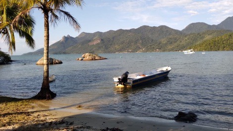 Casa Amarela Trekking, Kayaking and Study Retreat