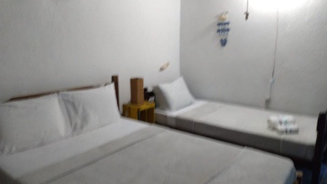 Casa Amarela Trekking, Kayaking and Study Retreat