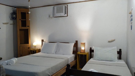 Casa Amarela Trekking, Kayaking and Study Retreat