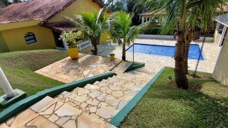 Country retreat with pool and barbecue area, Mogi das Cruzes, 1 hour from São Paulo.