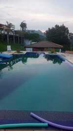 Chácara em Atibaia, Piscina com Escorregador, Vista da Serra