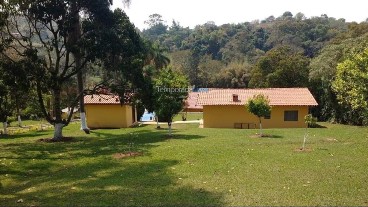 Chácara / sítio para aluguel de temporada em Mairinque (Estacao de Moreiras)