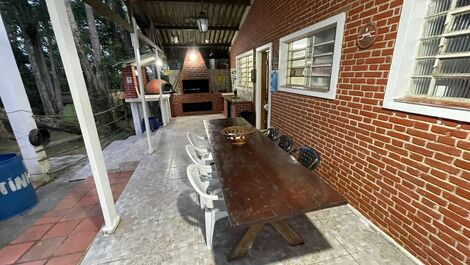 Churrasqueira e forno de pizza