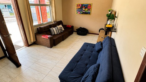 🏠Beautiful 3-bedroom house with pool, Canasvieiras Beach 🌞🏝️.