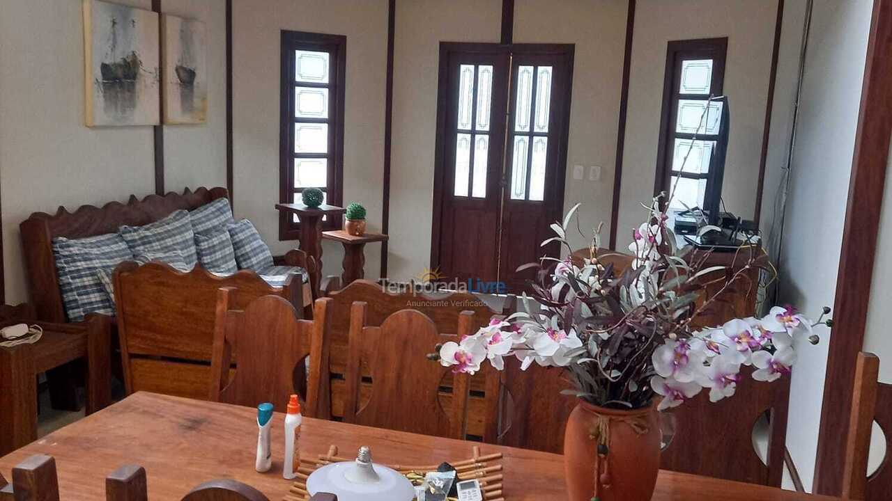 Casa para alquiler de vacaciones em Bertioga (Condominio Morada da Praia)