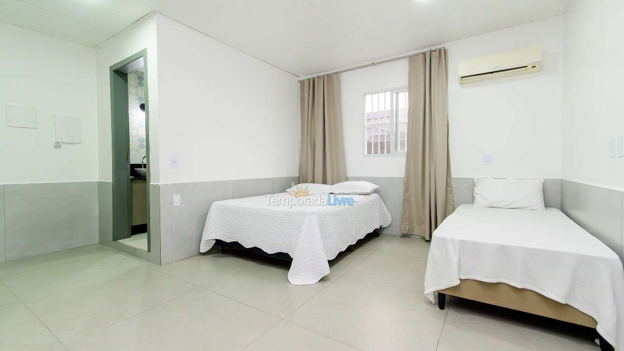 Casa para aluguel de temporada em Florianopolis (Canasvieiras)