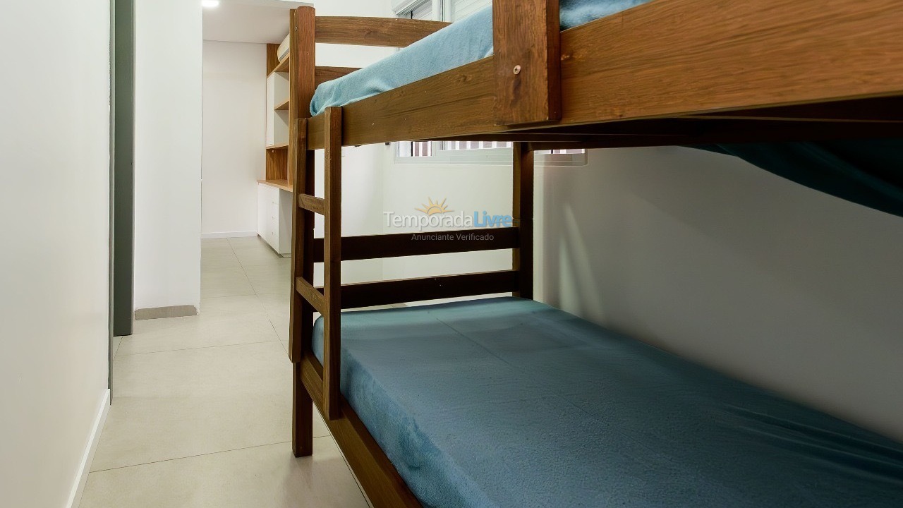 Casa para aluguel de temporada em Florianopolis (Canasvieiras)