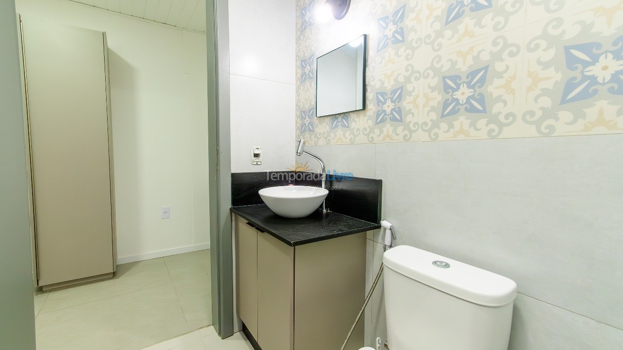Casa para aluguel de temporada em Florianopolis (Canasvieiras)