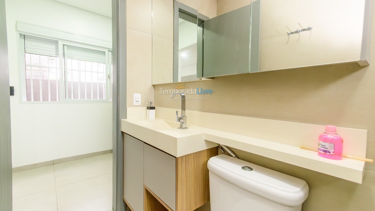 Casa para aluguel de temporada em Florianopolis (Canasvieiras)