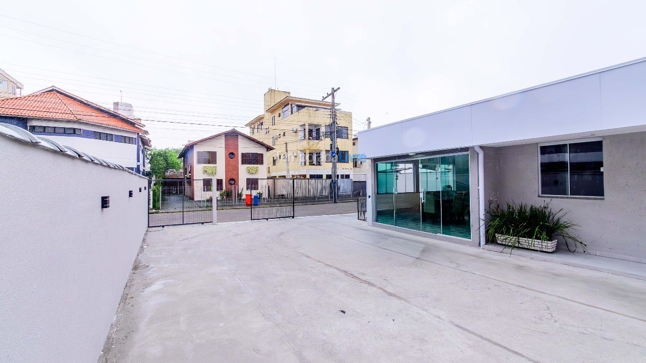 Casa para aluguel de temporada em Florianopolis (Canasvieiras)