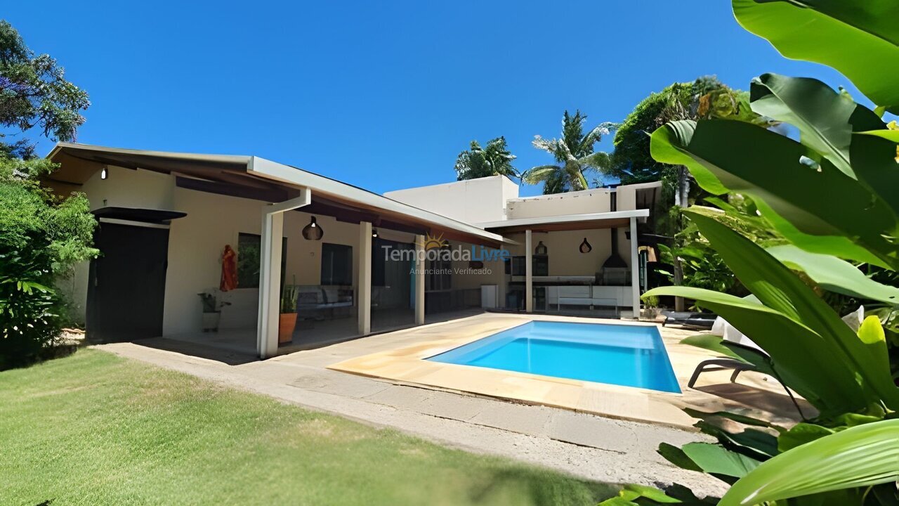 Casa para aluguel de temporada em Ubatuba (Itamambuca)