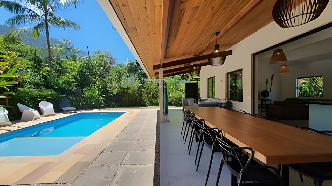 Casa para aluguel de temporada em Ubatuba (Itamambuca)