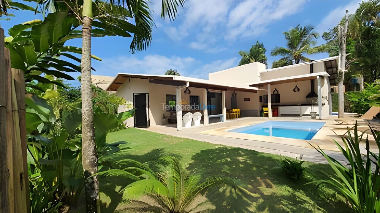 Casa para aluguel de temporada em Ubatuba (Itamambuca)