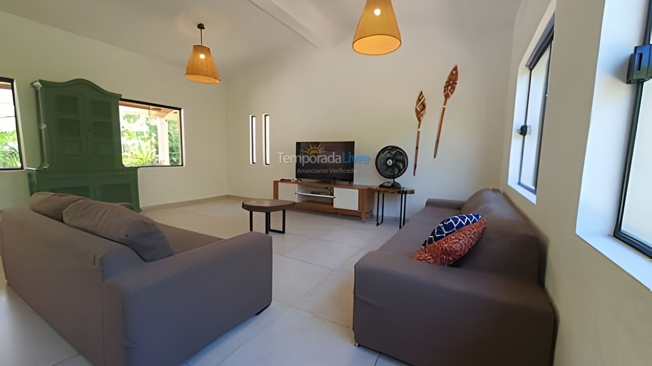 Casa para aluguel de temporada em Ubatuba (Itamambuca)