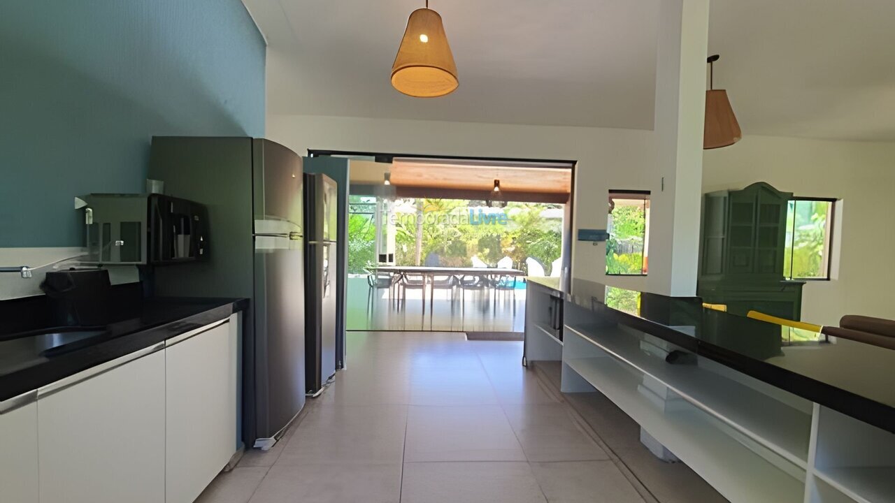 Casa para aluguel de temporada em Ubatuba (Itamambuca)