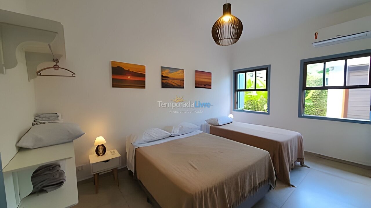 Casa para aluguel de temporada em Ubatuba (Itamambuca)