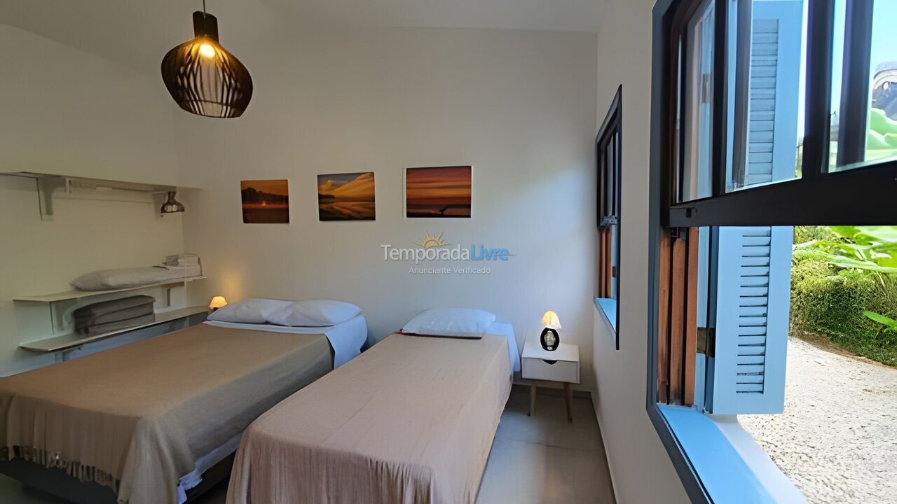 Casa para aluguel de temporada em Ubatuba (Itamambuca)