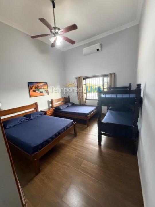 Casa para aluguel de temporada em Conceição das Alagoas (Zona Rural)