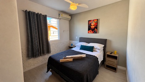 Ótimo Apartamento de 1 dormitório, 50 metros da praia 🏖️🏖️