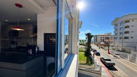 Lindo Apartamento de 1 dormitorio a 50 metros do mar!