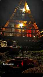 Cabin - fireplace - hot tub - top view - panoramic swing