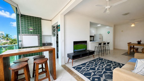 🏣Apto de 2 dormitórios, cond com piscina, no lado nobre da praia🏖️
