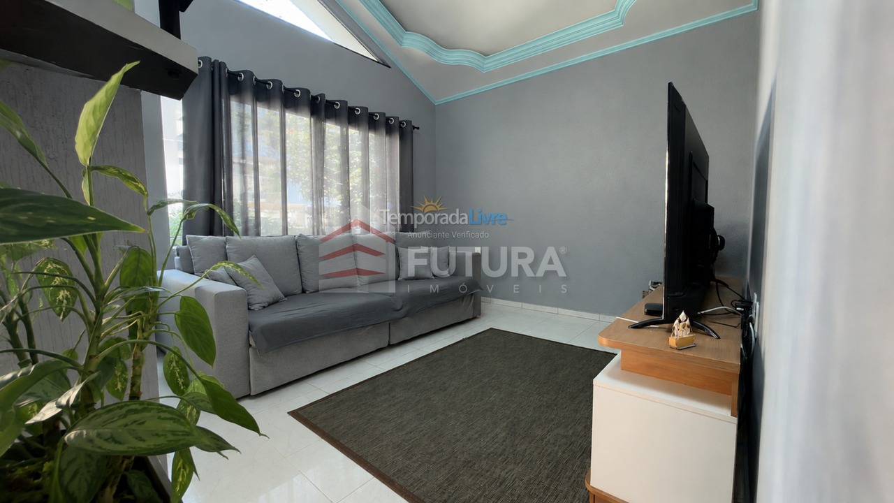 Casa para aluguel de temporada em Bombinhas (Canto Grande)