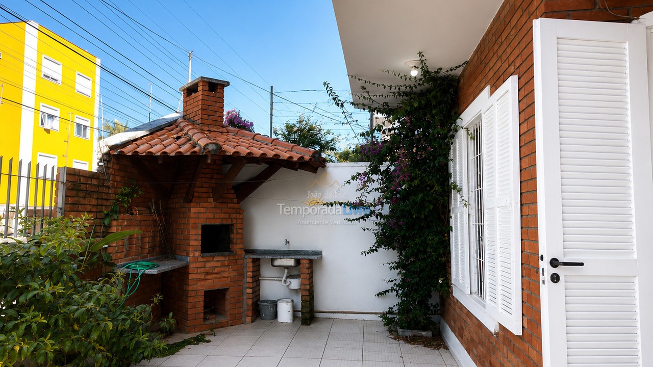 Casa para aluguel de temporada em Florianopolis (Canasvieiras)